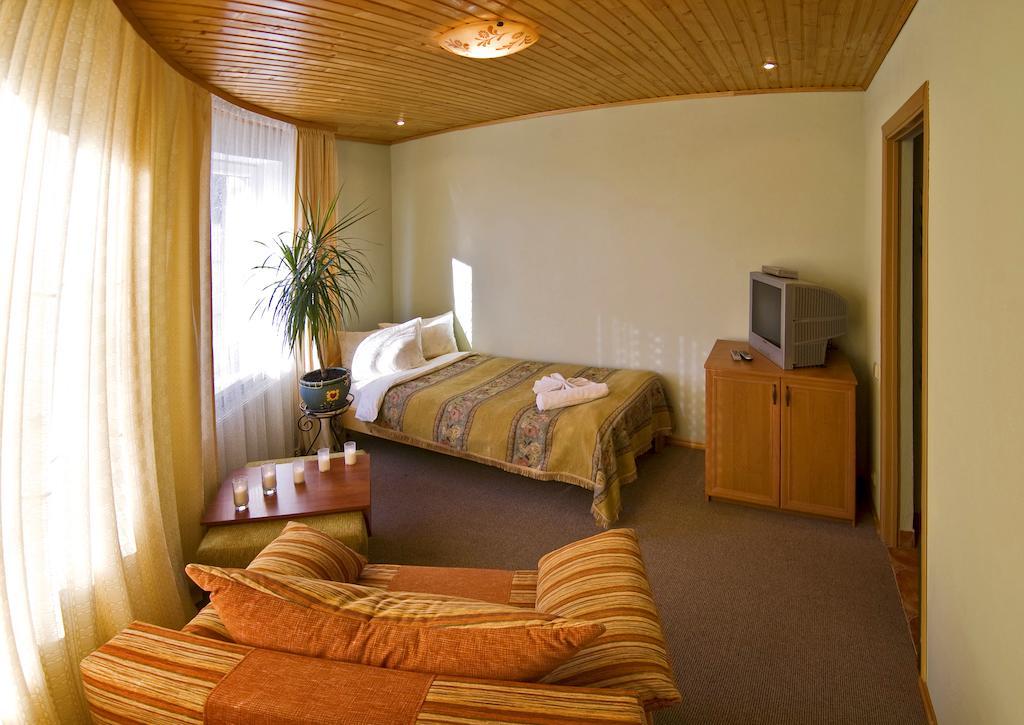Hotel Oberig Morschyn Zimmer foto